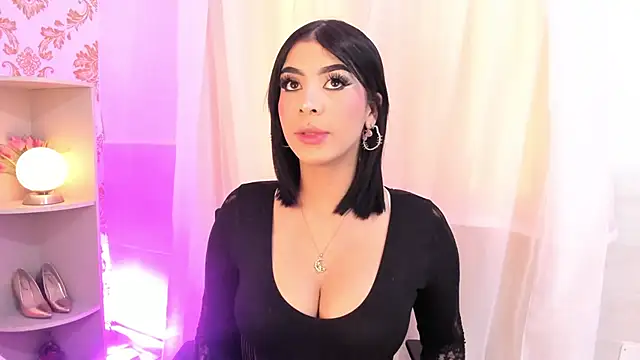 emaa lambert online show from 10/28/25, 03:11