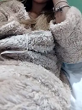 Snapshot of fofinhaa12 chatting on 02/06/26, 03:13 fofinhaa12 online show from 02/06/26, 03:13