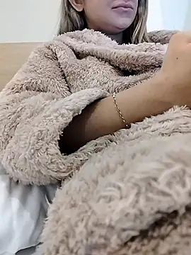 Snapshot of fofinhaa12 chatting on 02/10/26, 04:06 fofinhaa12 online show from 02/10/26, 04:06