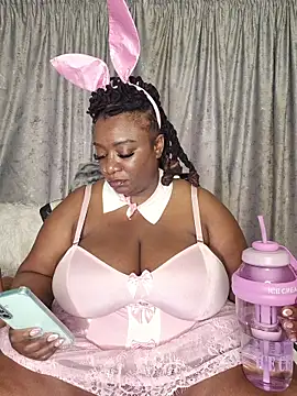 ThickianaRider online show from 11/28/25, 05:51