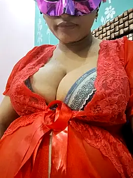 bigtitsqueen online show from 11/14/25, 04:49