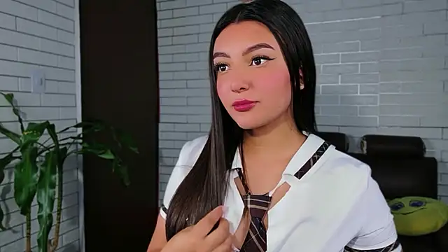 Snapshot of Afrodita_Shalom chatting on 12/01/25, 10:05 Afrodita Shalom online show from 12/01/25, 10:05