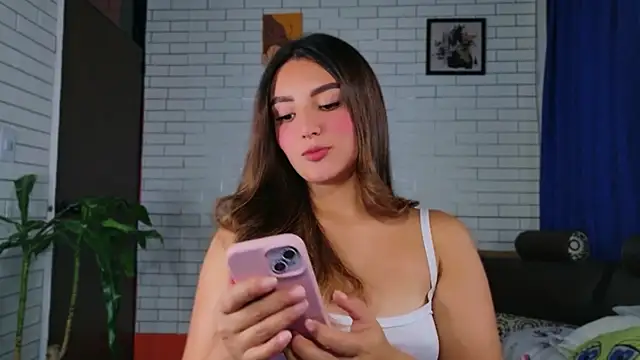 Snapshot of Afrodita_Shalom chatting on 11/09/25, 03:21 Afrodita Shalom online show from 11/09/25, 03:21