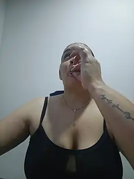 MirandaSoto online show from 05/16/26, 04:22