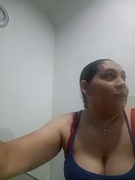 MirandaSoto online show from 04/08/26, 04:03