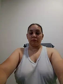 MirandaSoto online show from 06/01/26, 03:40