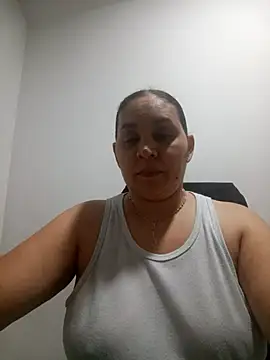 MirandaSoto online show from 09/18/25, 04:04