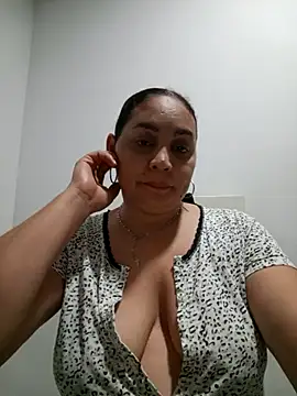 MirandaSoto online show from 10/12/25, 03:41