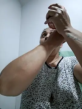 MirandaSoto online show from 10/20/25, 03:52