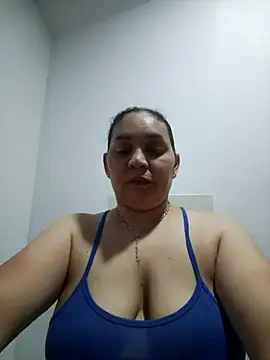 MirandaSoto online show from 05/01/26, 04:39