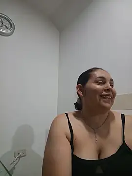 MirandaSoto online show from 05/27/26, 04:20