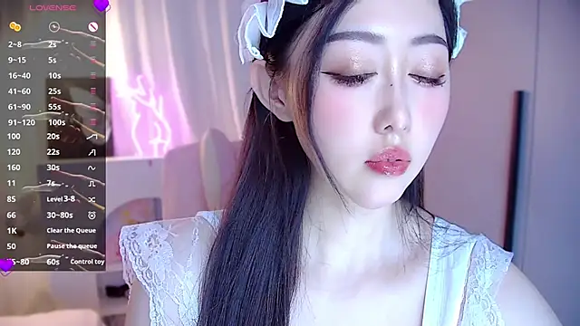 Snapshot of Lily0709 chatting on 03/20/25, 11:38 Lily0709 online show from 03/20/25, 11:38
