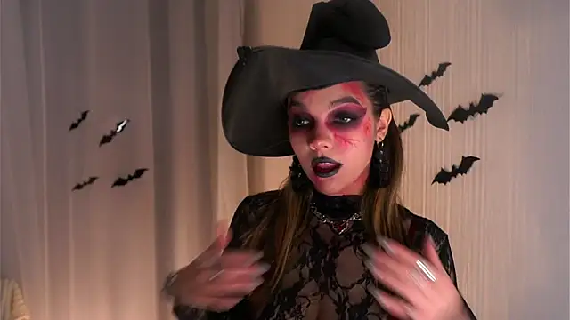 VeronaAppleberry online show from 10/26/25, 11:10