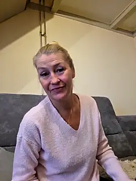 lisalustjouw online show from 11/20/25, 10:16