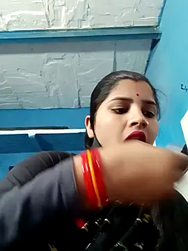Snapshot of Nisha_Cute chatting on 02/24/25, 07:33 Nisha Cute online show from 02/24/25, 07:33