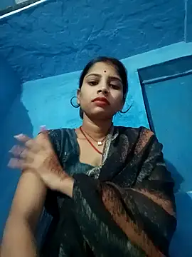Snapshot of Nisha_Cute chatting on 10/11/25, 10:22 Nisha Cute online show from 10/11/25, 10:22