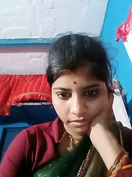 Snapshot of Nisha_Cute chatting on 05/27/26, 10:28 Nisha Cute online show from 05/27/26, 10:28