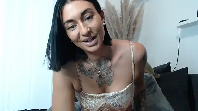 IntiMia online show from 10/06/25, 07:31