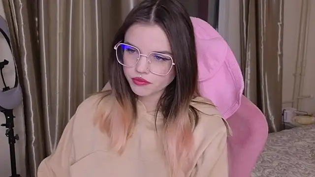 HanaMitsuri online show from 03/17/26, 05:16