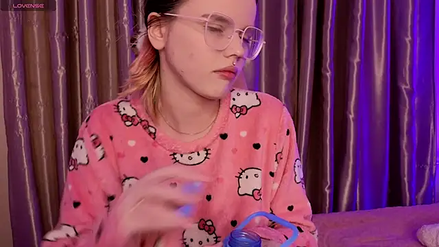 HanaMitsuri online show from 02/08/26, 05:05