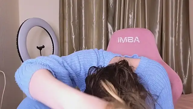 HanaMitsuri online show from 04/04/26, 05:19