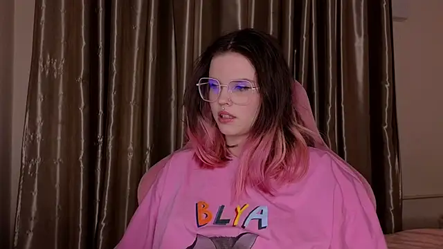 HanaMitsuri online show from 01/11/26, 09:22