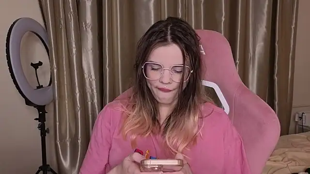 HanaMitsuri online show from 03/20/26, 05:47