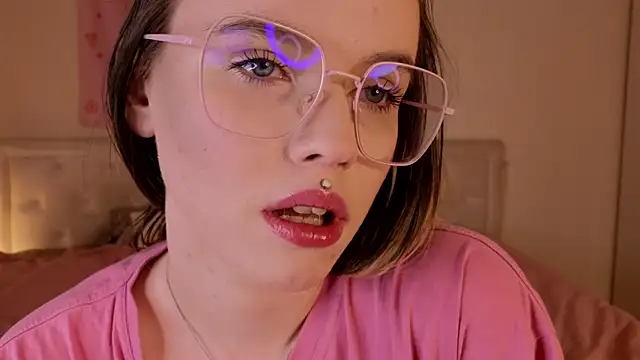 HanaMitsuri online show from 11/14/25, 07:34