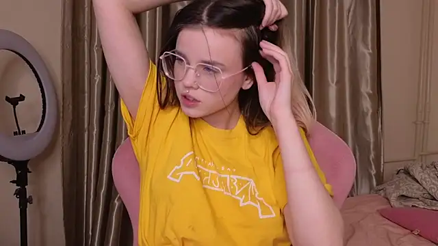 HanaMitsuri online show from 04/02/26, 03:46