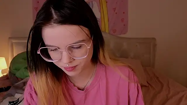 HanaMitsuri online show from 10/23/25, 07:12