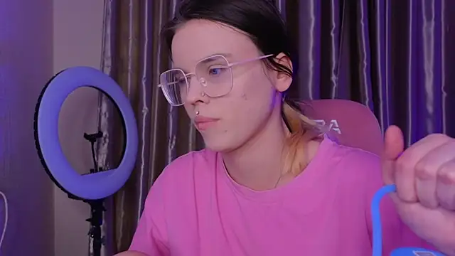 HanaMitsuri online show from 04/14/26, 06:35