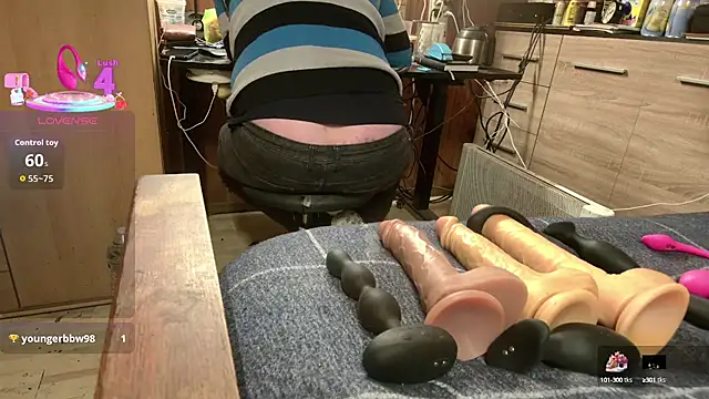 misteryman1956 online show from 10/01/25, 06:12