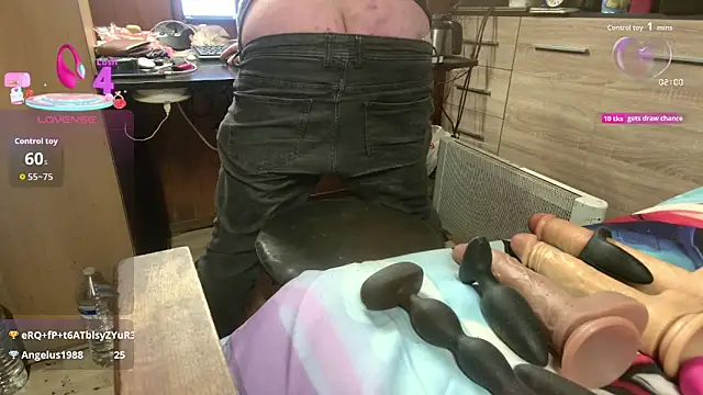 misteryman1956 online show from 11/24/25, 09:37