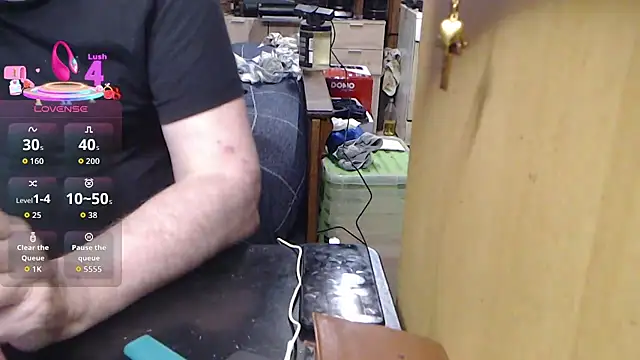 misteryman1956 online show from 10/10/25, 06:14