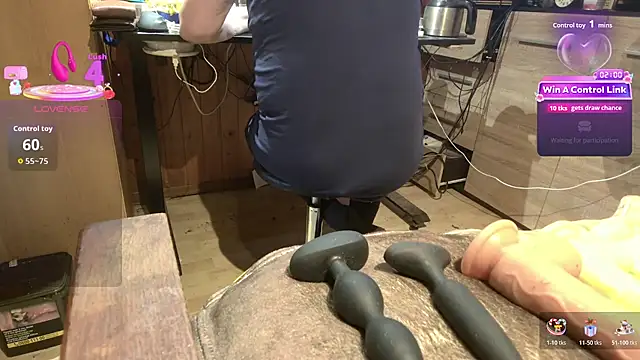 misteryman1956 online show from 06/25/26, 05:18