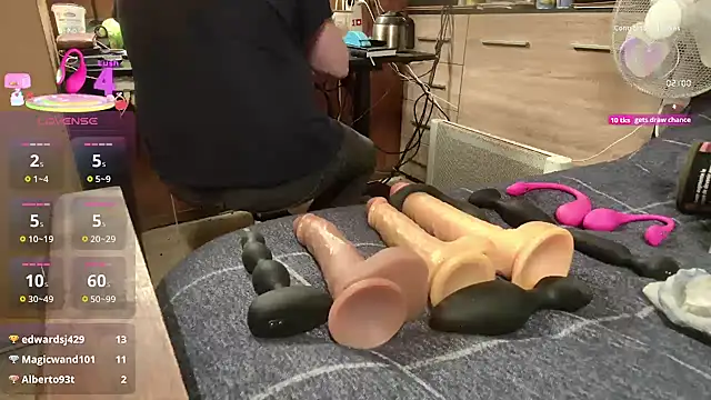 misteryman1956 online show from 09/30/25, 06:03