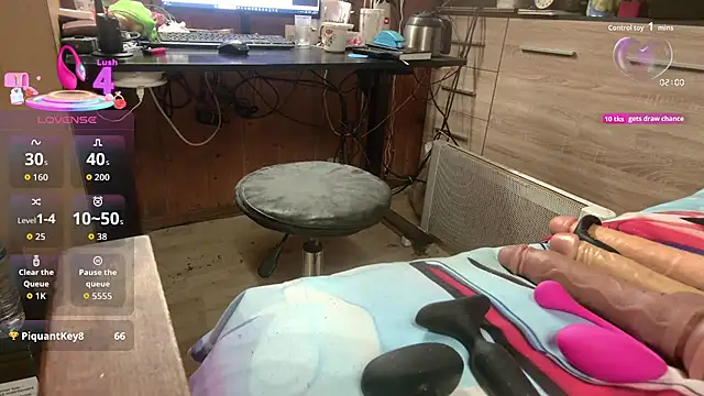 misteryman1956 online show from 11/19/25, 07:14