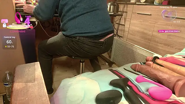 misteryman1956 online show from 11/19/25, 07:08