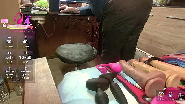 misteryman1956 online show from 10/30/25, 10:24