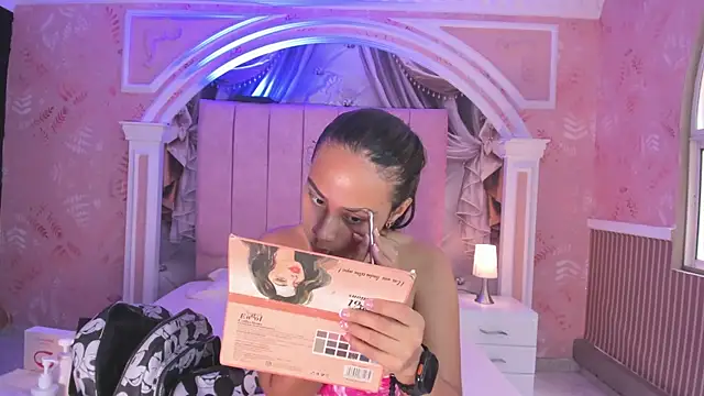 sheyla sweet18 online show from 02/01/25, 04:00