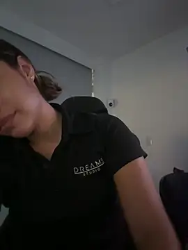 sheyla sweet18 online show from 04/15/26, 05:13