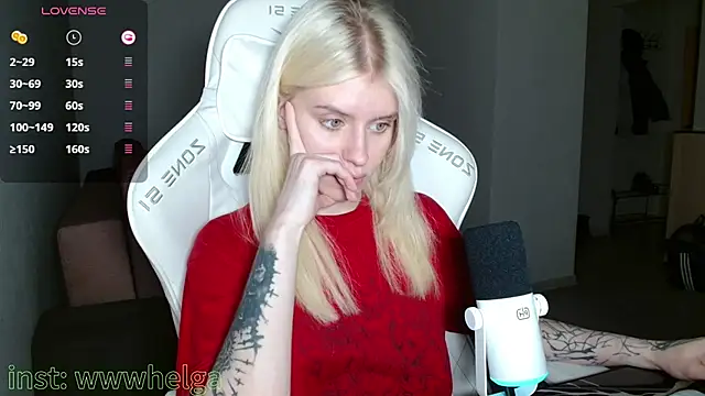 LizaKisses online show from 10/10/25, 12:06