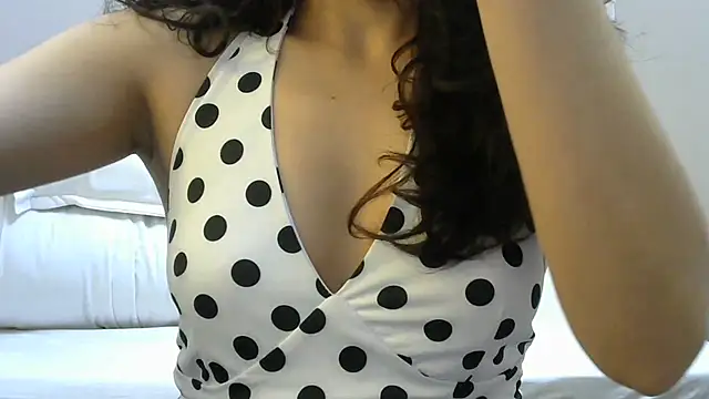 Snapshot of phuljhadi chatting on 07/05/26, 02:57 phuljhadi online show from 07/05/26, 02:57