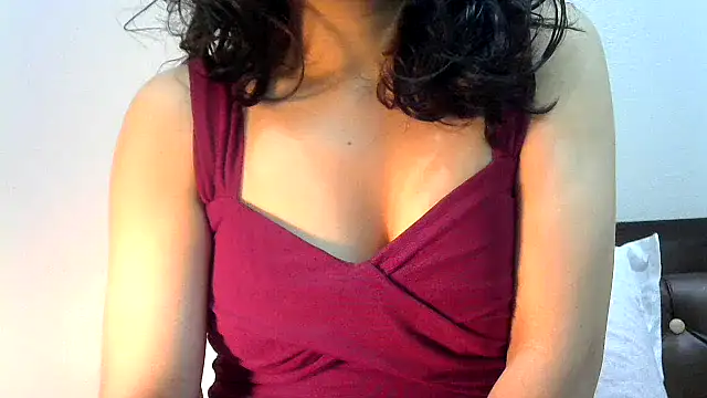 Snapshot of phuljhadi chatting on 02/16/25, 04:42 phuljhadi online show from 02/16/25, 04:42