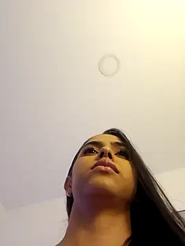 VictoriaEvaans  online show from 11/08/25, 09:40