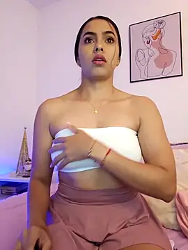 VictoriaEvaans  online show from 11/26/25, 10:10