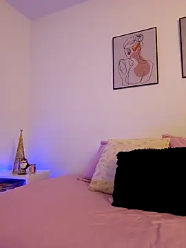 VictoriaEvaans  online show from 12/01/25, 11:27