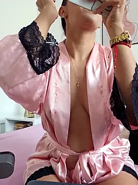 VictoriaEvaans  online show from 11/30/25, 06:41