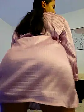 Snapshot of VictoriaEvaans_ chatting on 09/23/25, 10:28 VictoriaEvaans online show from 09/23/25, 10:28