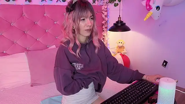 lauren evans96 online show from 03/04/26, 03:36